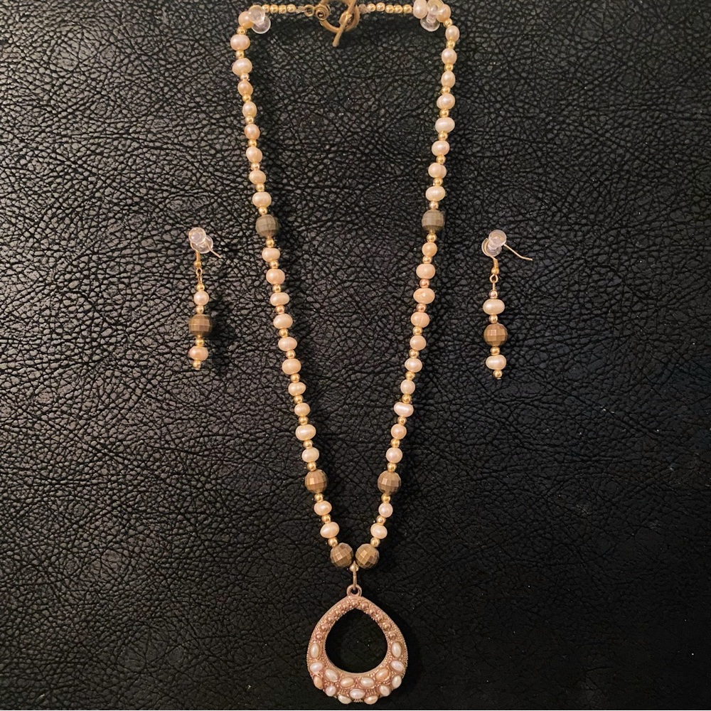 Pearl & Gold Accent Necklace & Earring Set